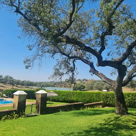 Rural Barral Resort *