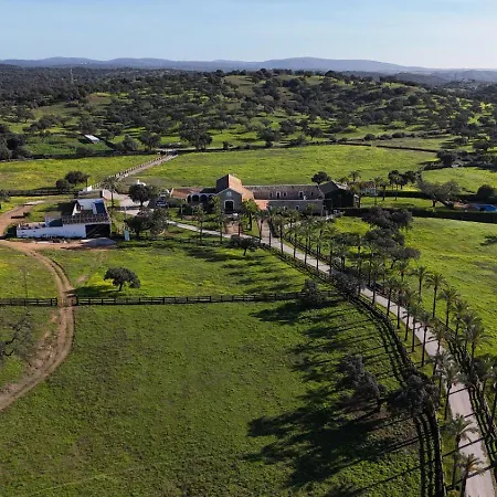 Rural Barral Resort *